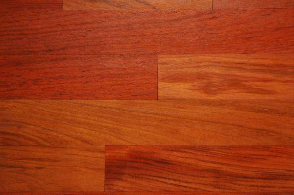 Vous recherchez un parquet compatible en salles de bains? nous vous conseillons le  parquet Jatoba huilé. Se renseigner sur le Jatoba contrecollés largeurs au choix .100%BOIS Mérignac près de Bordeaux Gironde 33 et Bidart près de Bayonne 64
