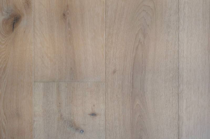 Gamme de parquet contrecollé de bonne qualité 100% Bois en stock et à bordeaux