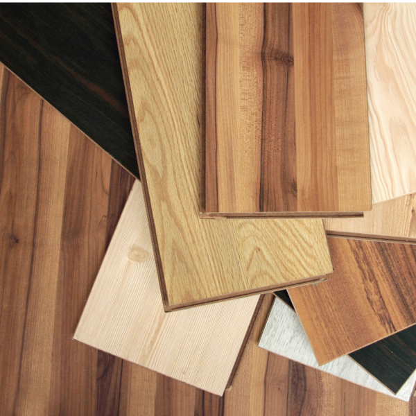 Quelles sont les différences entre un parquet massif, un parquet contrecollé et un revêtement stratifié ?