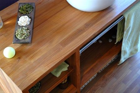 Notre zone d'activité pour ce service Entreprise spécialiste en aménagement sur mesure de revêtements en bois massif ou stratifié pour cuisines salons chambres ou salles de bains à